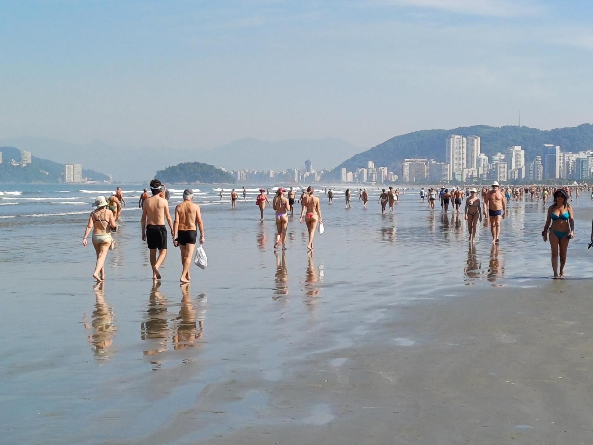 Kitnet Simples Na Ponta Da Praia ,Santos, A Uma Quadra Da Praia, Proximo Ao Aquario Exterior photo